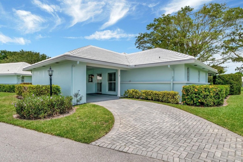 Welcome to 5 Slash Pine, a beautiful single family villa located - Beach Home for sale in Boynton Beach, Florida on Beachhouse.com