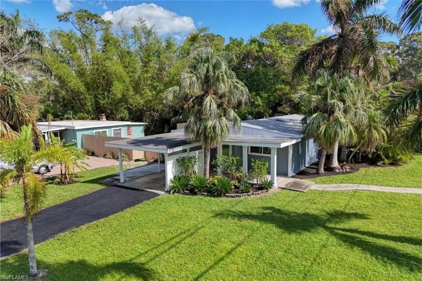 Welcome to Bonita Springs, Florida! This beautiful 4-bedroom - Beach Home for sale in Bonita Springs, Florida on Beachhouse.com