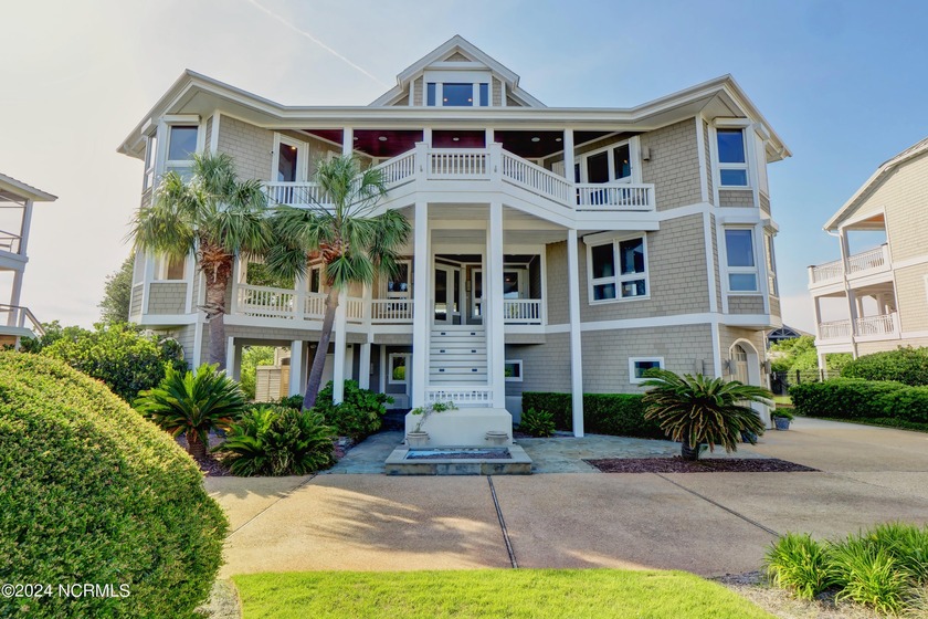 This is a beautifully maintained four-bedroom, five-bathroom - Beach Home for sale in Wilmington, North Carolina on Beachhouse.com