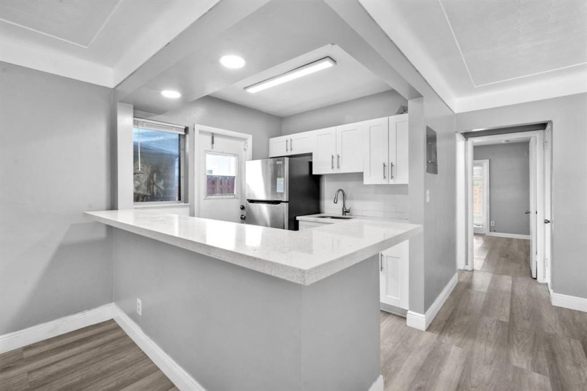 THIS IS IT! Both sides are currently rented until approx March - Beach Lot for sale in Wilton Manors, Florida on Beachhouse.com