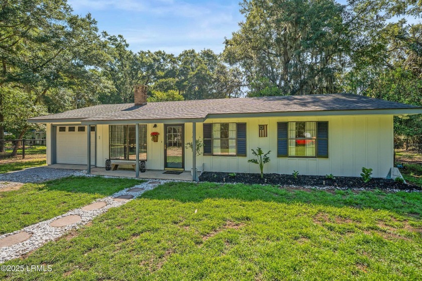 Charming 3 bedroom 2 bath situated on .5 acre lot in desirable - Beach Home for sale in Saint Helena Island, South Carolina on Beachhouse.com