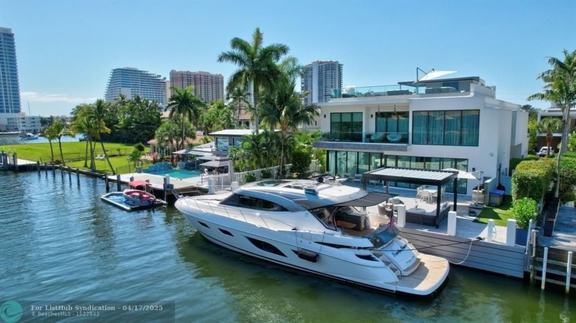 Incredibly stunning, fully furnished contemporary deepwater - Beach Home for sale in Fort Lauderdale, Florida on Beachhouse.com