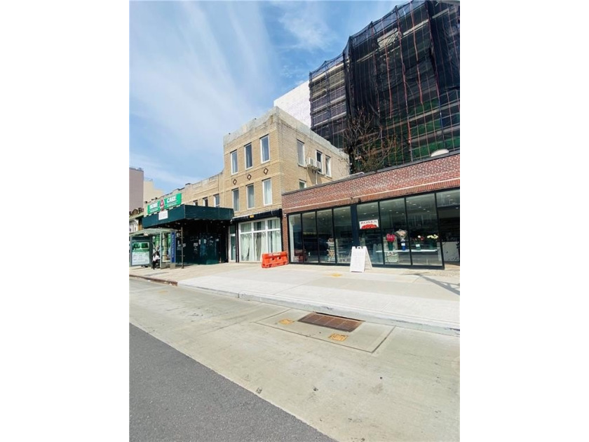 1 story house sold as a package deal, with a unique mixed-use - Beach Commercial for sale in Brooklyn, New York on Beachhouse.com