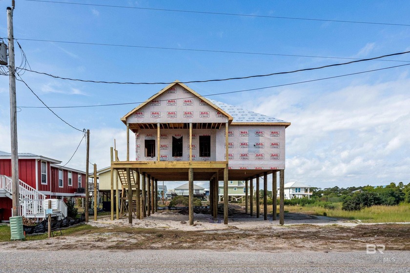 Walking Distance to the Beach!!!Experience elevated coastal - Beach Home for sale in Gulf Shores, Alabama on Beachhouse.com