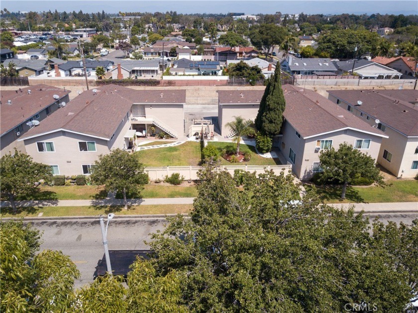 The Bridge Multifamily Team at Cushman  Wakefield is pleased to - Beach Apartment for sale in Costa Mesa, California on Beachhouse.com