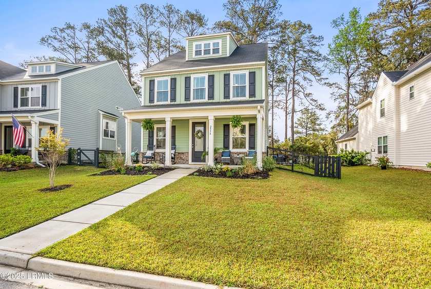 Welcome to this meticulously kept move-in-ready home in the - Beach Home for sale in Beaufort, South Carolina on Beachhouse.com
