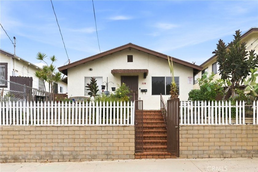 This well-cared for triplex is perched above the street and is - Beach Townhome/Townhouse for sale in San Pedro, California on Beachhouse.com