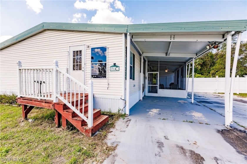 NICE LARGE 3 BEDROOM HOME IN SPRING WOODS COMMUNITY, WELCOME - Beach Home for sale in North Fort Myers, Florida on Beachhouse.com