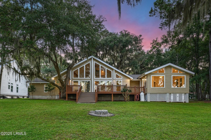 Welcome home to this meticulously maintained ranch with loft - Beach Home for sale in Beaufort, South Carolina on Beachhouse.com