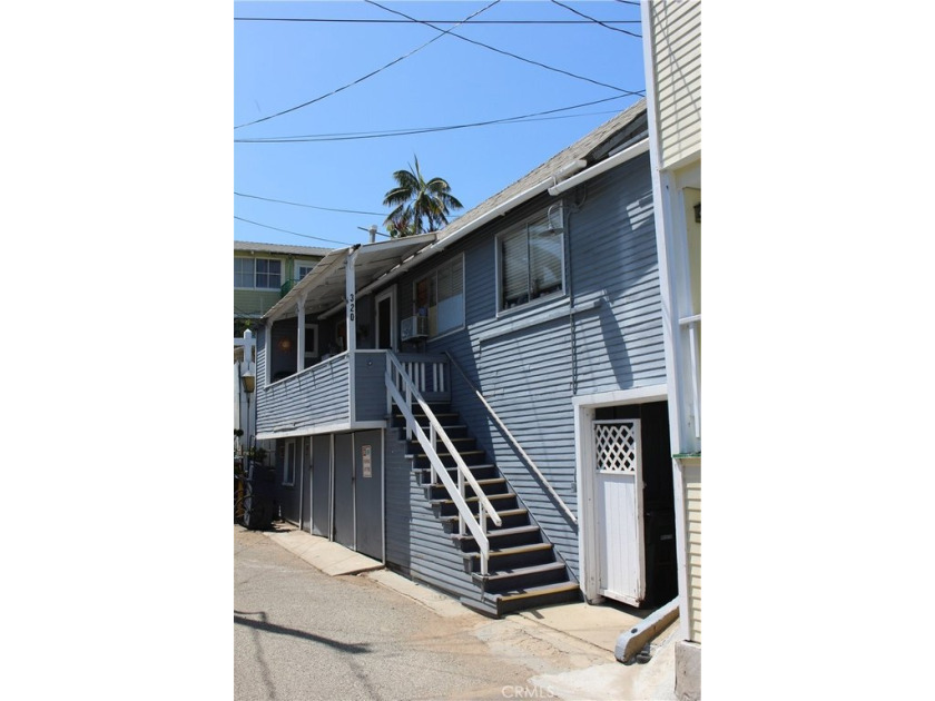TRUST SALE-small house on private street.  2 bedroom with one - Beach Home for sale in Avalon, California on Beachhouse.com