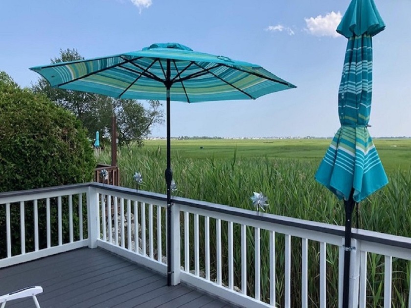 MARSH FRONT LOCATION offers tranquility, privacy and panoramic - Beach Home for sale in Seabrook, New Hampshire on Beachhouse.com