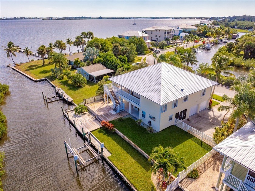 Welcome to a Lifetime of Majestic Intracoastal Views! This - Beach Home for sale in Sebastian, Florida on Beachhouse.com