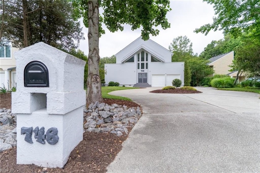 Experience the best of beach and lakefront living in this - Beach Home for sale in Virginia Beach, Virginia on Beachhouse.com