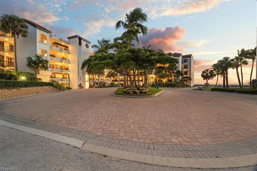 Experience 2,200 square feet of luxury living with breathtaking - Beach Home for sale in Naples, Florida on Beachhouse.com