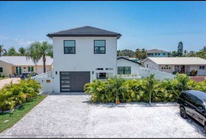 Welcome to your piece of paradise!  This contemporary waterfront - Beach Home for sale in Redington Beach, Florida on Beachhouse.com