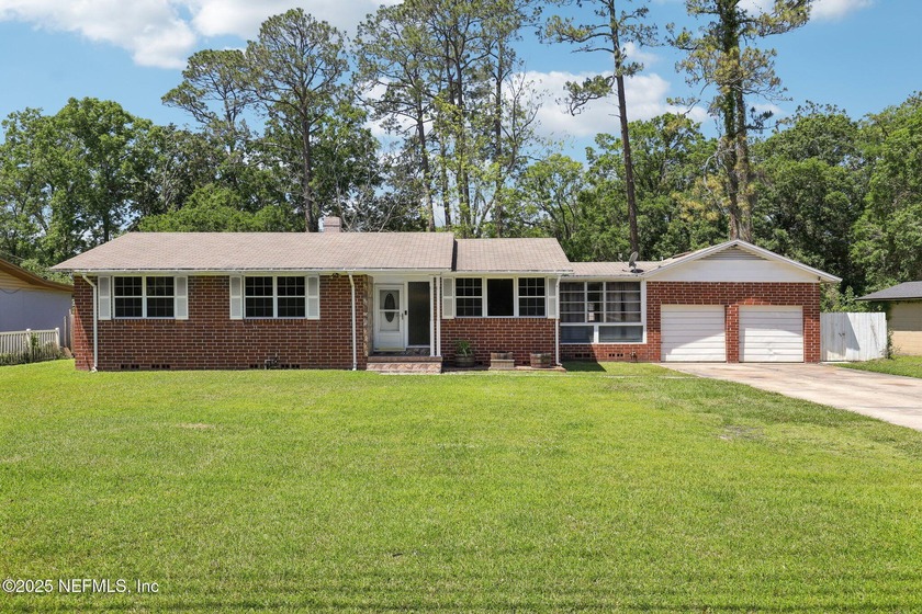 Welcome to Lake Shore in Jacksonville, FL! This 3-bedroom - Beach Home for sale in Jacksonville, Florida on Beachhouse.com