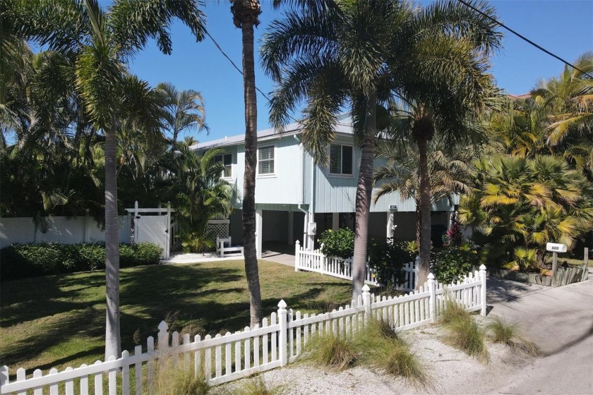 Under contract-accepting backup offers. NEW PRICE $100,000 - Beach Home for sale in Longboat Key, Florida on Beachhouse.com