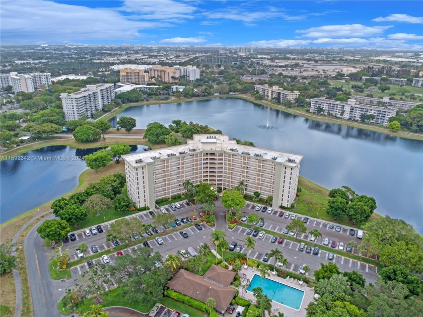 RARE FIND !!*** IMMACULATELY KEPT THREE BEDRM CORNER UNIT BOASTS - Beach Condo for sale in Pompano Beach, Florida on Beachhouse.com