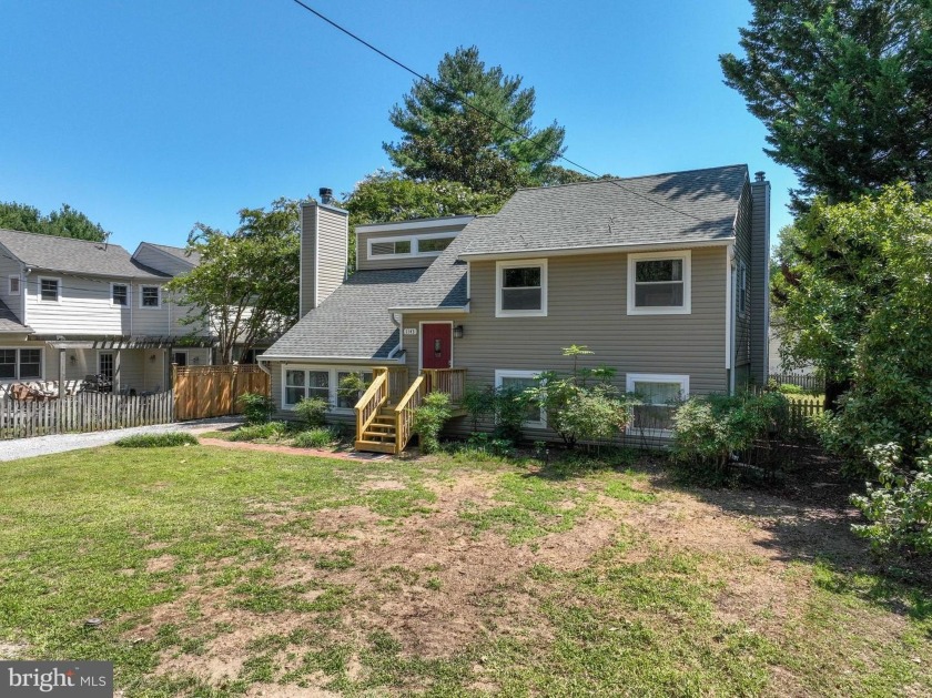 Welcome to this stunning contemporary home, ideally located just - Beach Home for sale in Annapolis, Maryland on Beachhouse.com