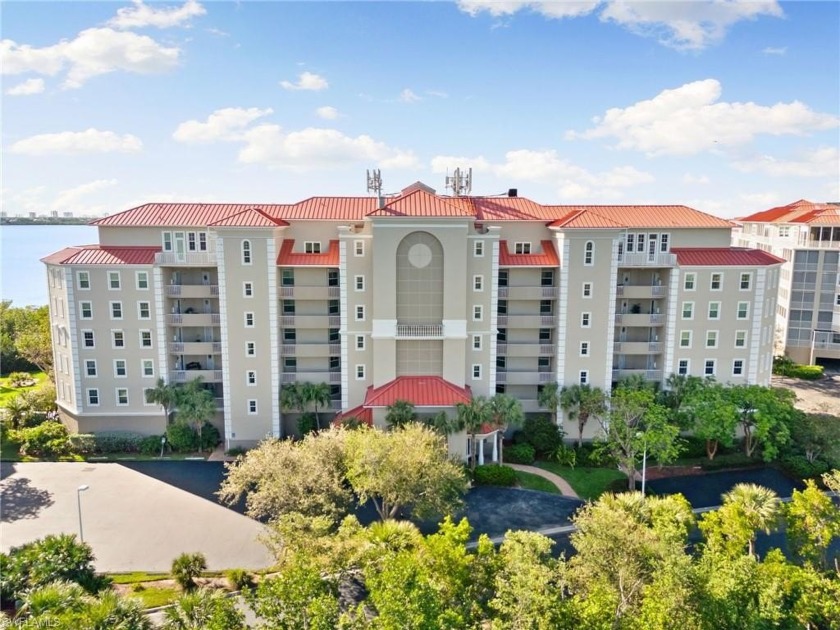 Welcome to Vintage Bay, one of Marco Island's best kept secrets! - Beach Home for sale in Marco Island, Florida on Beachhouse.com