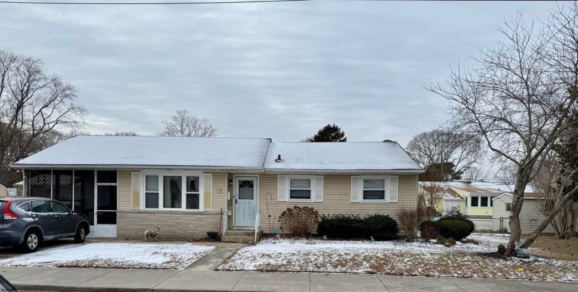 OPEN HOUSE SATURDAY JANUARY 25TH 12-2  Charming Ranch-Style Home - Beach Home for sale in Somers Point, New Jersey on Beachhouse.com