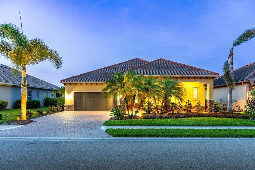 Discover this beautiful three-bedroom, two-and-a-half-bath home - Beach Home for sale in Bradenton, Florida on Beachhouse.com