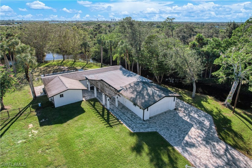 RARE and hard to find, RENOVATED GULF ACCESS POOL home - Beach Home for sale in North Fort Myers, Florida on Beachhouse.com