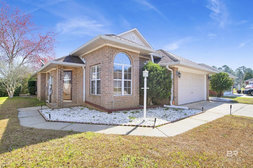 Come see this charming 3 bedroom, 2 bathroom residence in the - Beach Home for sale in Foley, Alabama on Beachhouse.com