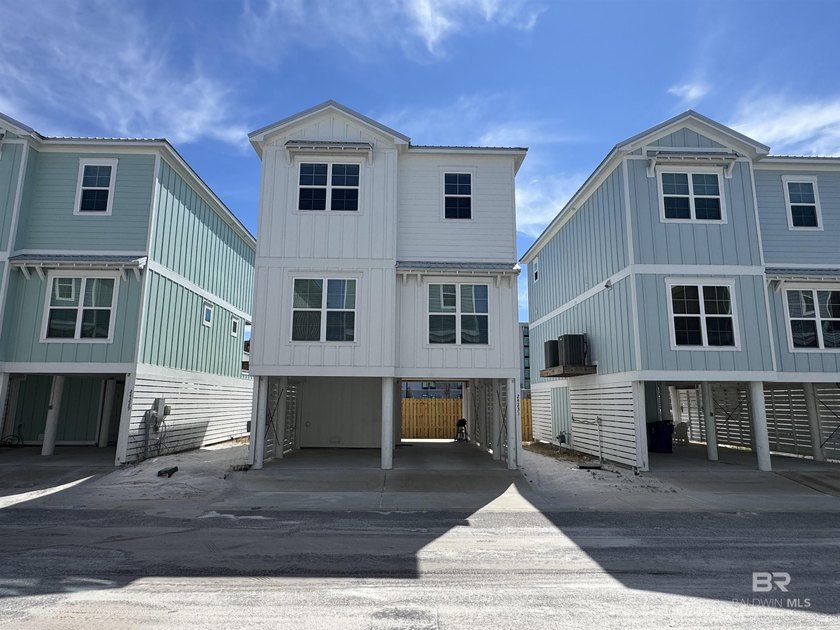 Welcome to Summer Salt in Orange Beach -- where coastal living - Beach Home for sale in Orange Beach, Alabama on Beachhouse.com