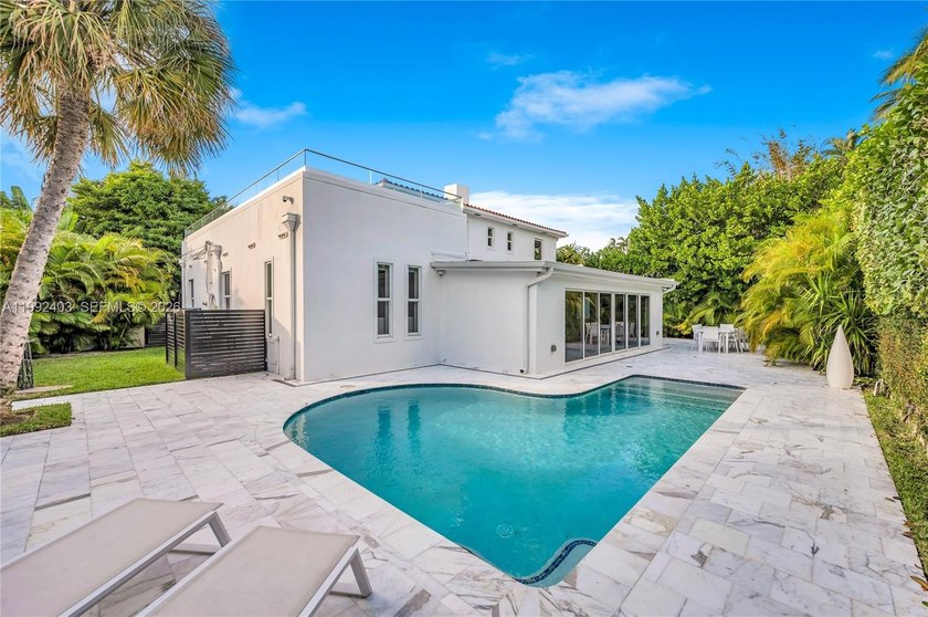 Move right in--just bring your furniture and personal belongings - Beach Home for sale in Miami Beach, Florida on Beachhouse.com