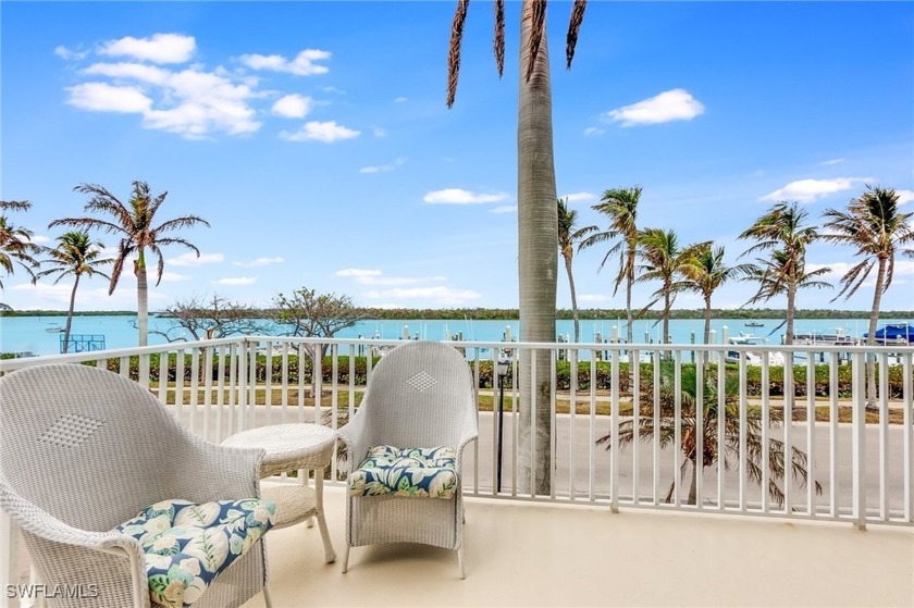 Wow!! This 2 bed/ 2 bath Waterside at Bay Beach condo is a must - Beach Condo for sale in Fort Myers Beach, Florida on Beachhouse.com