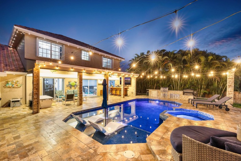 Life is sweeter on the St. Lucie River! This beautifully updated - Beach Home for sale in Port Saint Lucie, Florida on Beachhouse.com
