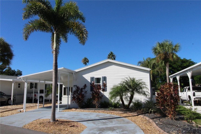 Start Living the Florida Lifestyle in this Beautiful Move-in - Beach Home for sale in Punta Gorda, Florida on Beachhouse.com
