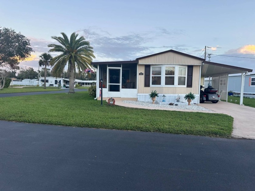 Discover comfort and charm in this cozy two-bedroom, one-bath - Beach Home for sale in South Daytona, Florida on Beachhouse.com