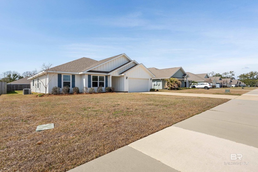 Located in Raley Farms, this one-level home features a - Beach Home for sale in Gulf Shores, Alabama on Beachhouse.com