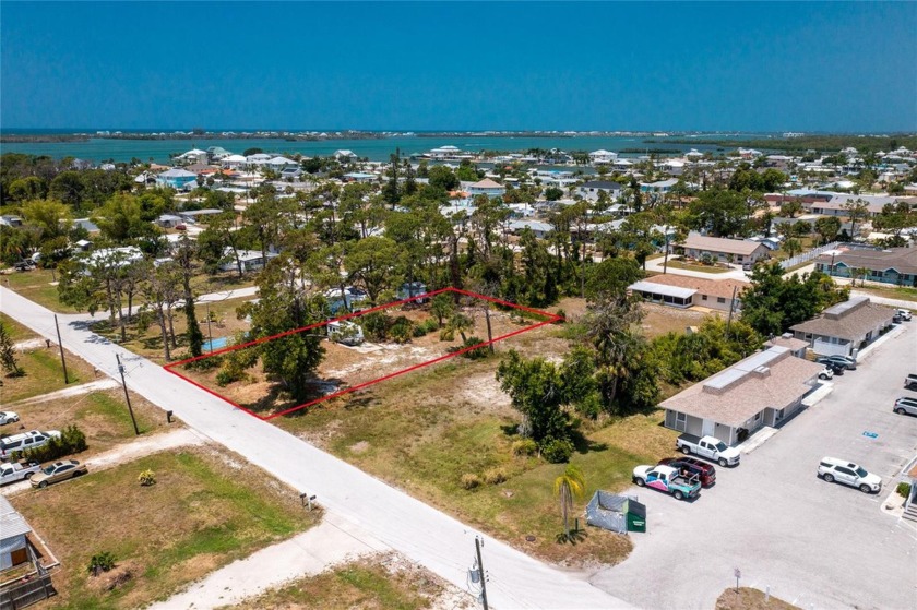 Rare opportunity alert! Here's your chance to snag an oversized - Beach Lot for sale in Englewood, Florida on Beachhouse.com