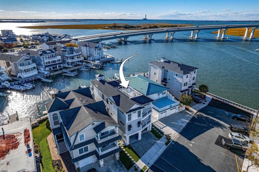 Amazing views throughout this second floor direct bayfront - Beach Condo for sale in Ocean City, New Jersey on Beachhouse.com