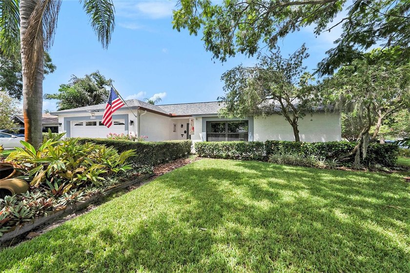 Welcome to your private tropical retreat in the heart of - Beach Home for sale in Tampa, Florida on Beachhouse.com