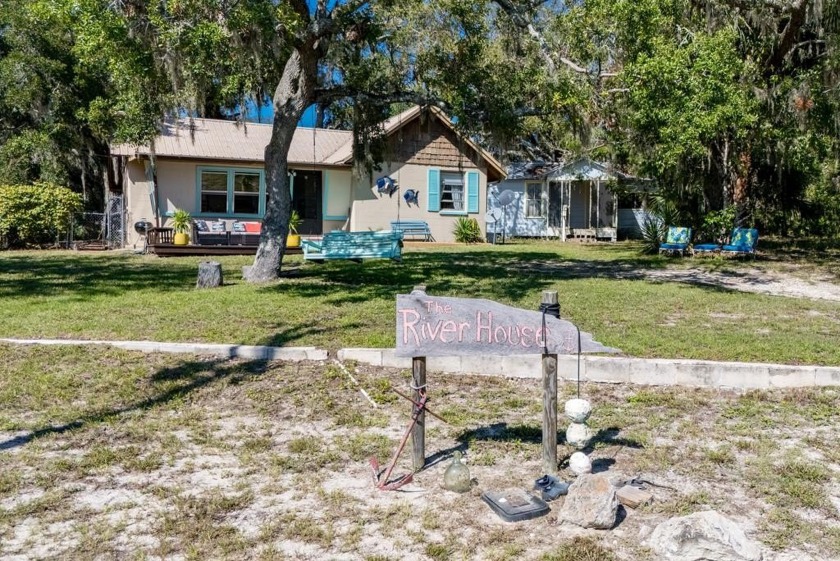 Welcome to a coastal retreat here in the charming town of - Beach Home for sale in Steinhatchee, Florida on Beachhouse.com