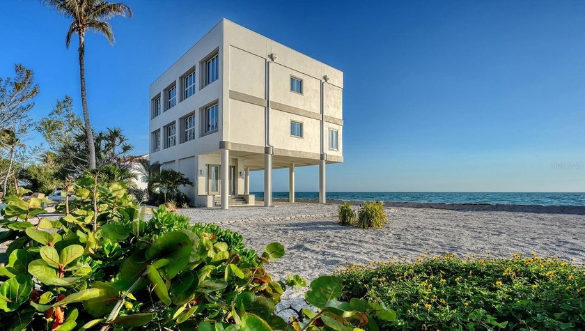 One or more photo(s) has been virtually staged. Experience the - Beach Home for sale in Sarasota, Florida on Beachhouse.com