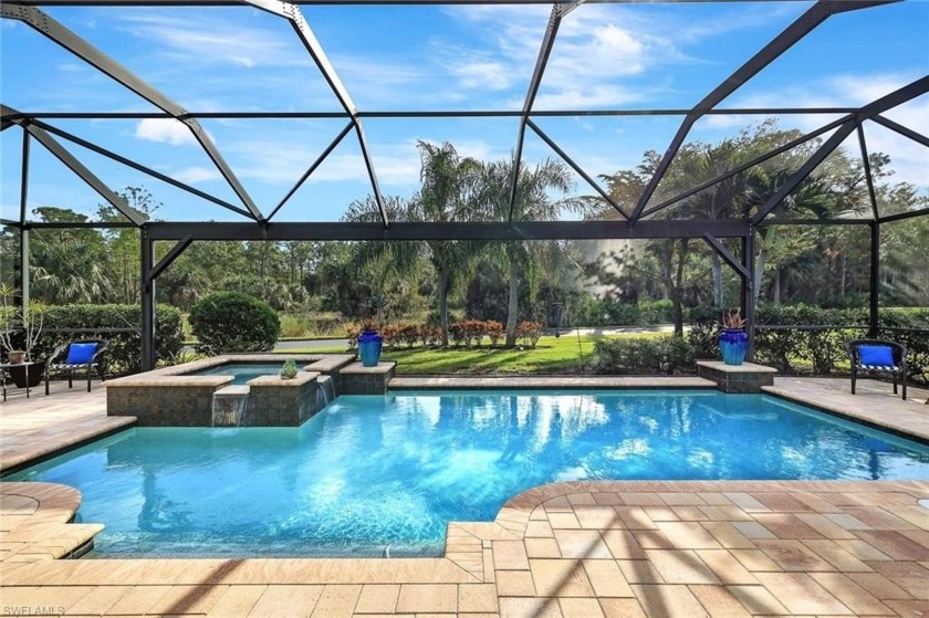 OPTIONAL IMMEDIATE GOLF MEMBERSHIP AVAILABLE!   Welcome to your - Beach Home for sale in Naples, Florida on Beachhouse.com