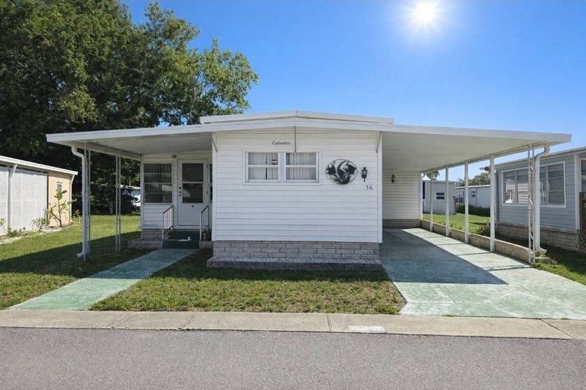 Welcome to El Dorado Village-Largo's premier 40+ pet- and - Beach Home for sale in Largo, Florida on Beachhouse.com
