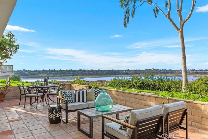 Welcome to 428 Vista Grande, a stunning Delores Plan townhome - Beach Townhome/Townhouse for sale in Newport Beach, California on Beachhouse.com