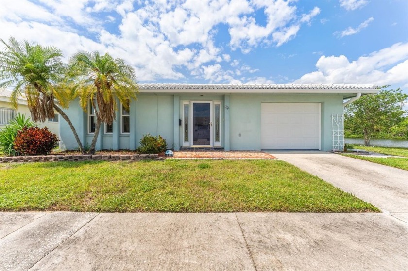 One or more photo(s) has been virtually staged. Welcome to your - Beach Home for sale in Pinellas Park, Florida on Beachhouse.com