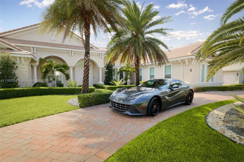 Now available--an exceptional, designer-renovated lakefront home - Beach Home for sale in Davie, Florida on Beachhouse.com