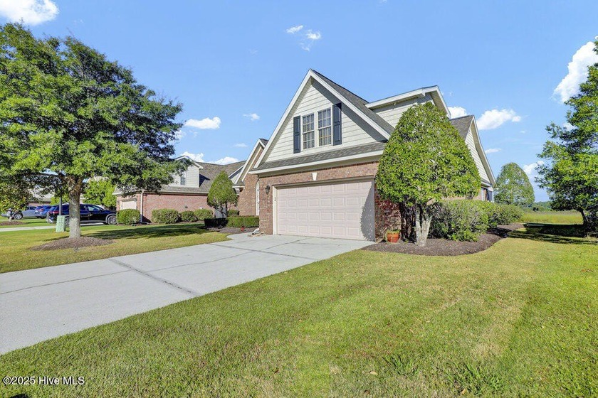 BUYER CLOSING COST PROMOTION. This meticulously maintained brick - Beach Home for sale in Hampstead, North Carolina on Beachhouse.com