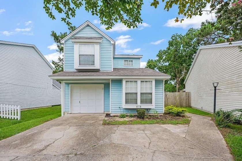 Welcome to this charming home located in the heart of Fort - Beach Home for sale in Fort Walton Beach, Florida on Beachhouse.com