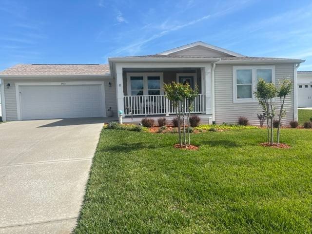 Located in the desirable Plantation Oaks community in Ormond - Beach Home for sale in Ormond Beach, Florida on Beachhouse.com