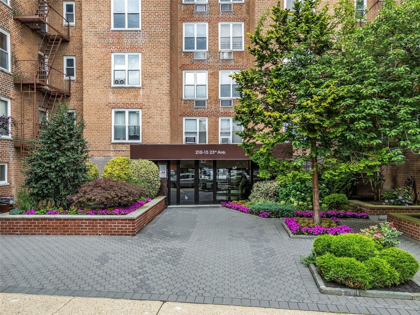 Welcome to this beautifully maintained and spacious one-bedroom - Beach Home for sale in Bayside, New York on Beachhouse.com