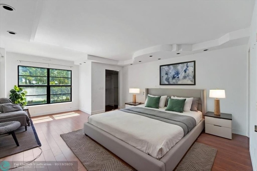 All-Ages Community, Prime Pompano Beach Location! This spacious - Beach Condo for sale in Pompano Beach, Florida on Beachhouse.com